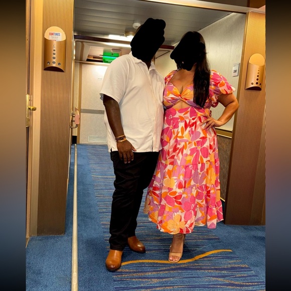 Stunning Floral Print Dress! - Picture 4 of 4